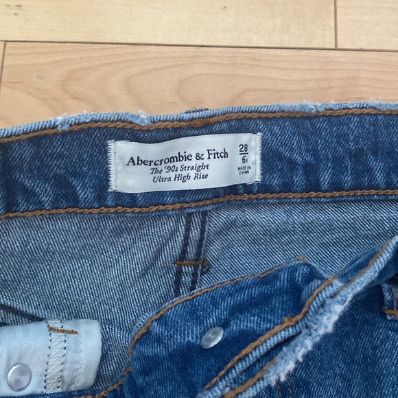 90s Straight Ultra High Rise - A&F 🦌 - Picture 3 of 4